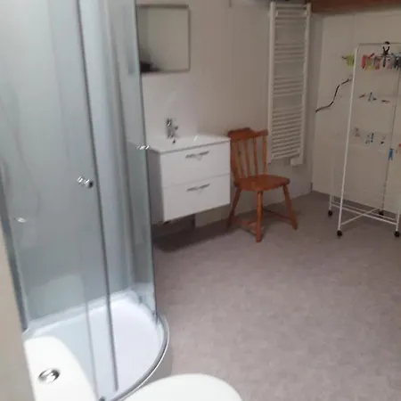 Holiday home Maison Individuelle Les Adjots