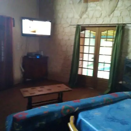 Maison Individuelle Holiday home Les Adjots